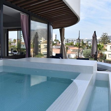 Luxury Complex Beachfront Apartment, Infinity Pool, Sauna, Gym And Large Terrace توريمولينوس المظهر الخارجي الصورة